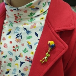 Green frog with colorful balloons - broochBrooches