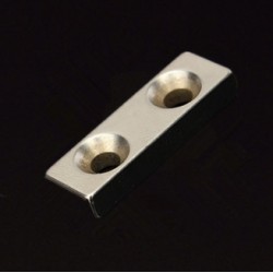 N35 Neodymium Magnet Strong Block Countersunk With 2 - 4mm Hole 30 * 10 * 5mmN35