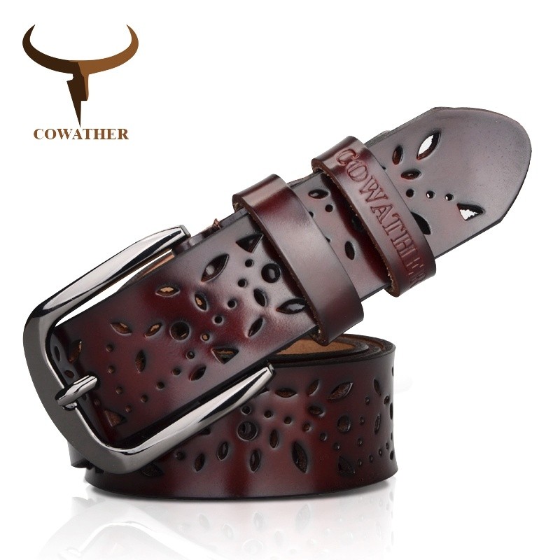 Genuine leather belt with flower motifBelts