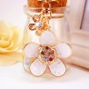 Daisy flower with pearl and crystal - keyringKeyrings