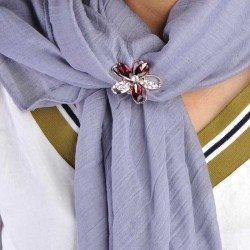 Crystal flower broochBrooches