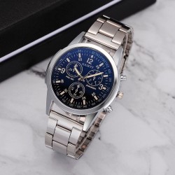 Analog quartz watch stainless steelWatches