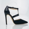 Elegant high heel pumps with buckleHigh heels