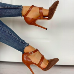 Elegant high heel pumps with buckleHigh heels
