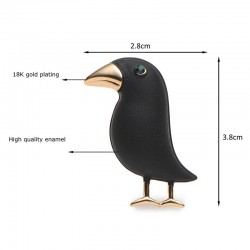 Elegant brooch with black crowBrooches