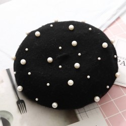 Elegant wool beret with pearls - hatHats & Caps