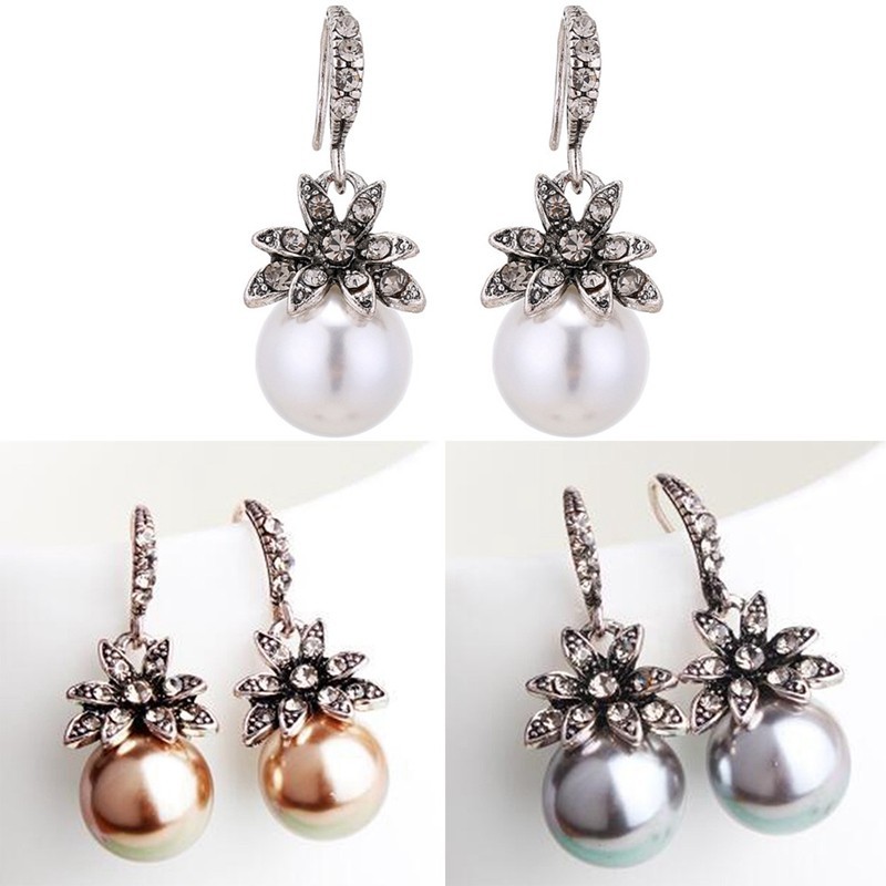 Vintage luxury earrings with crystal flower & pearlEarrings